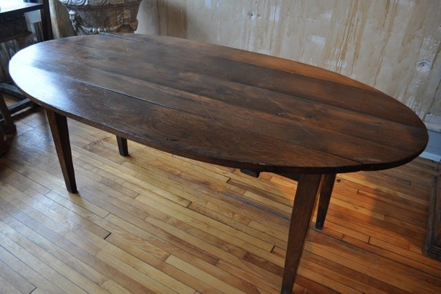 19th Century Spanish Oval Drop-Leaf Table For Sale