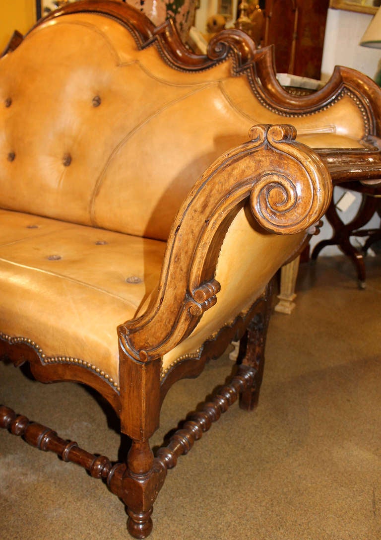 Baroque 18th Century Piedmontese Walnut Sofa For Sale