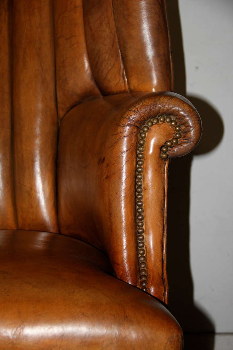 Impressive 19th Century English Leather Library Chair In Excellent Condition For Sale In San Francisco, CA