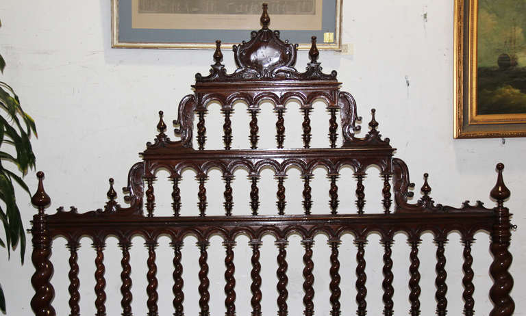 Magnificent 18th Century King Sized Portuguese Rosewood Bed For Sale 2