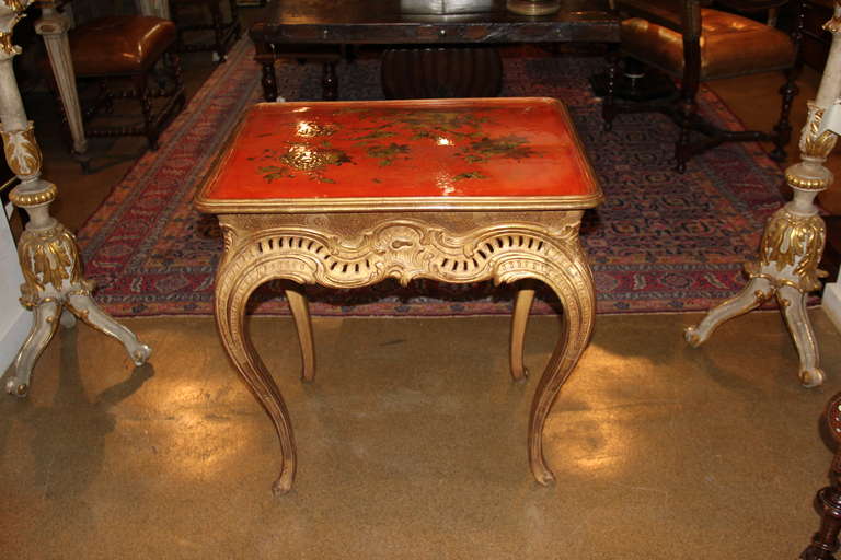 A Rare 18th century English Palladian Giltwood and Lacquer Tea or Side Table 1