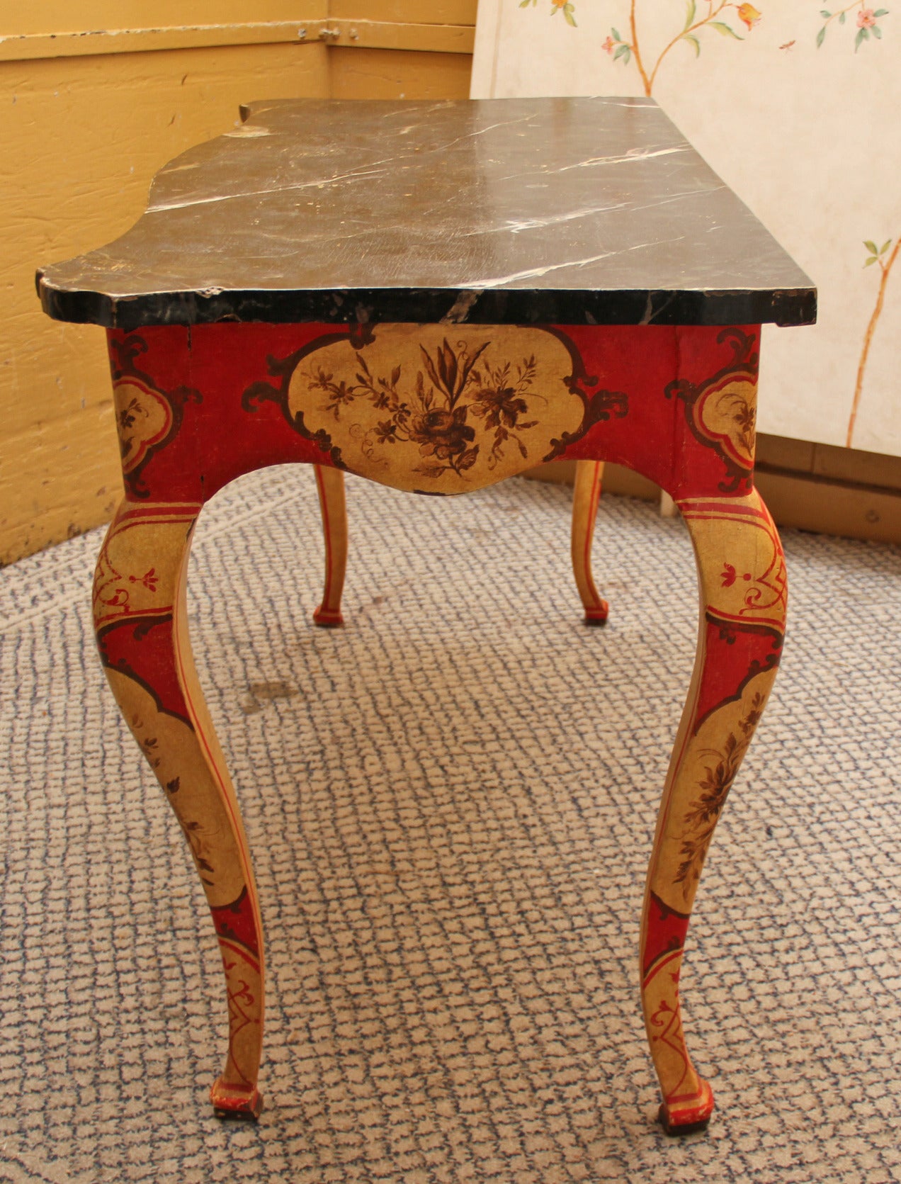 Italian Striking Pair of 18th Century Venetian Polychrome Console Tables For Sale