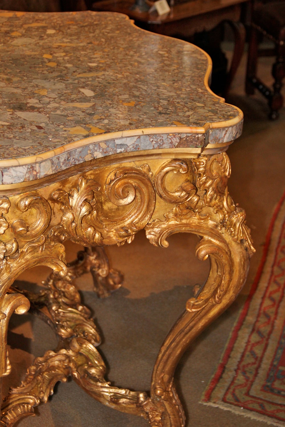 Striking Late 18th Century Italian Louis XV Giltwood Console Table For Sale 3