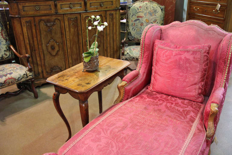 An 18th Century Louis XV Italian Walnut Side Table In Excellent Condition In San Francisco, CA