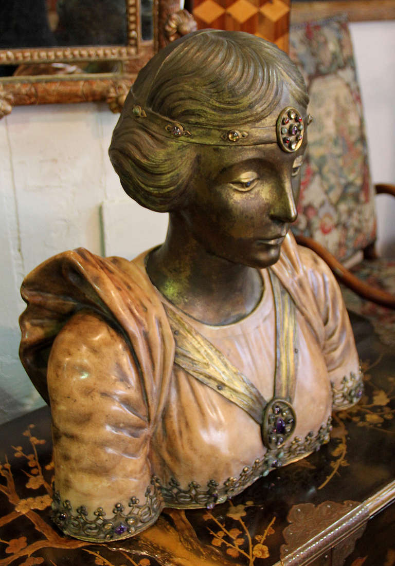 20th Century English Art Nouveau Bust of the Royal Princess Mary For Sale