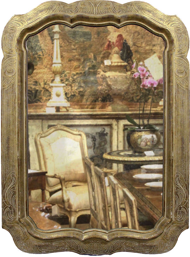 Mid-20th Century Shaped Parcel Giltwood and White Polychrome Mirror In Excellent Condition For Sale In San Francisco, CA