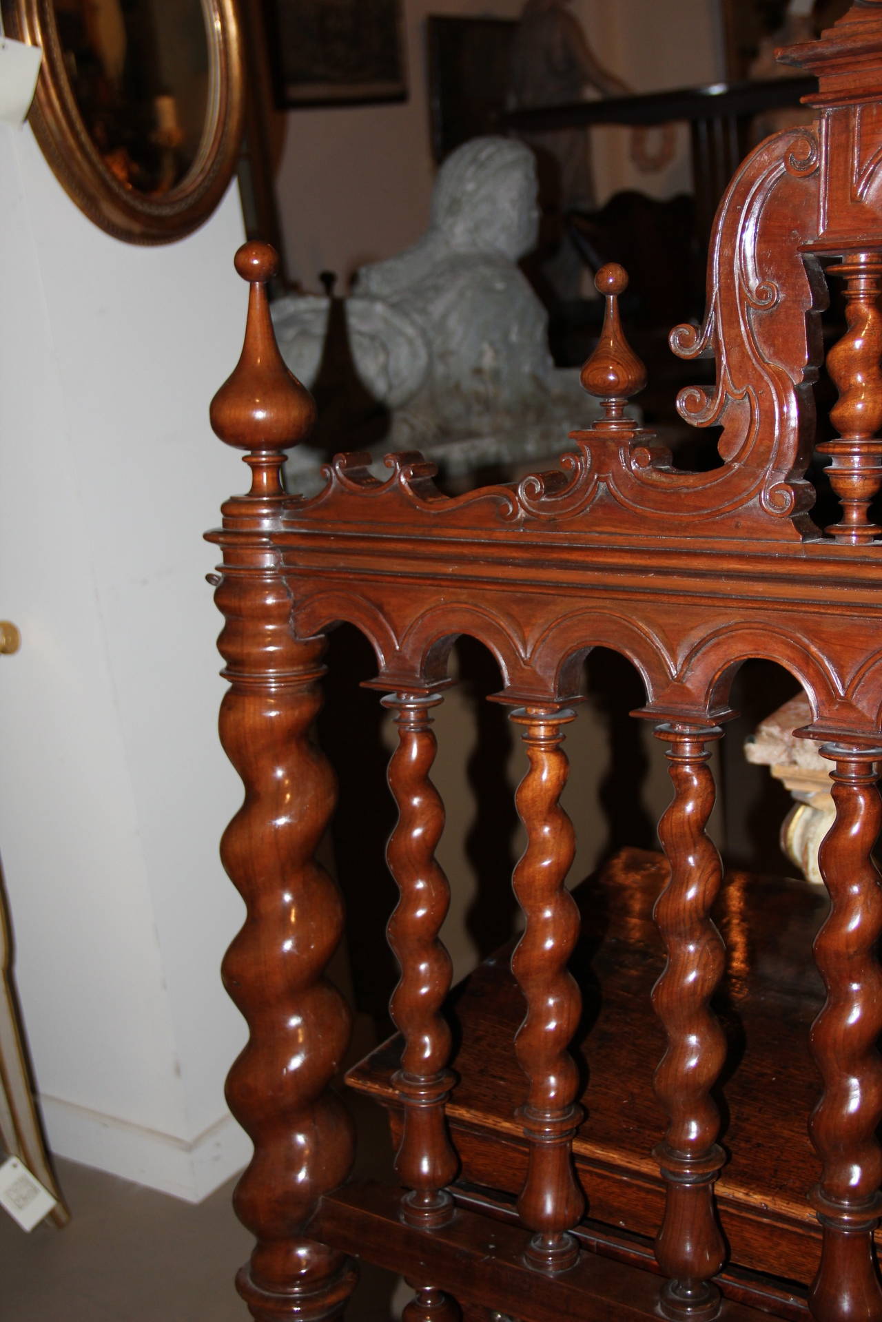 Magnificent 18th Century King Sized Portuguese Rosewood Bed For Sale 3