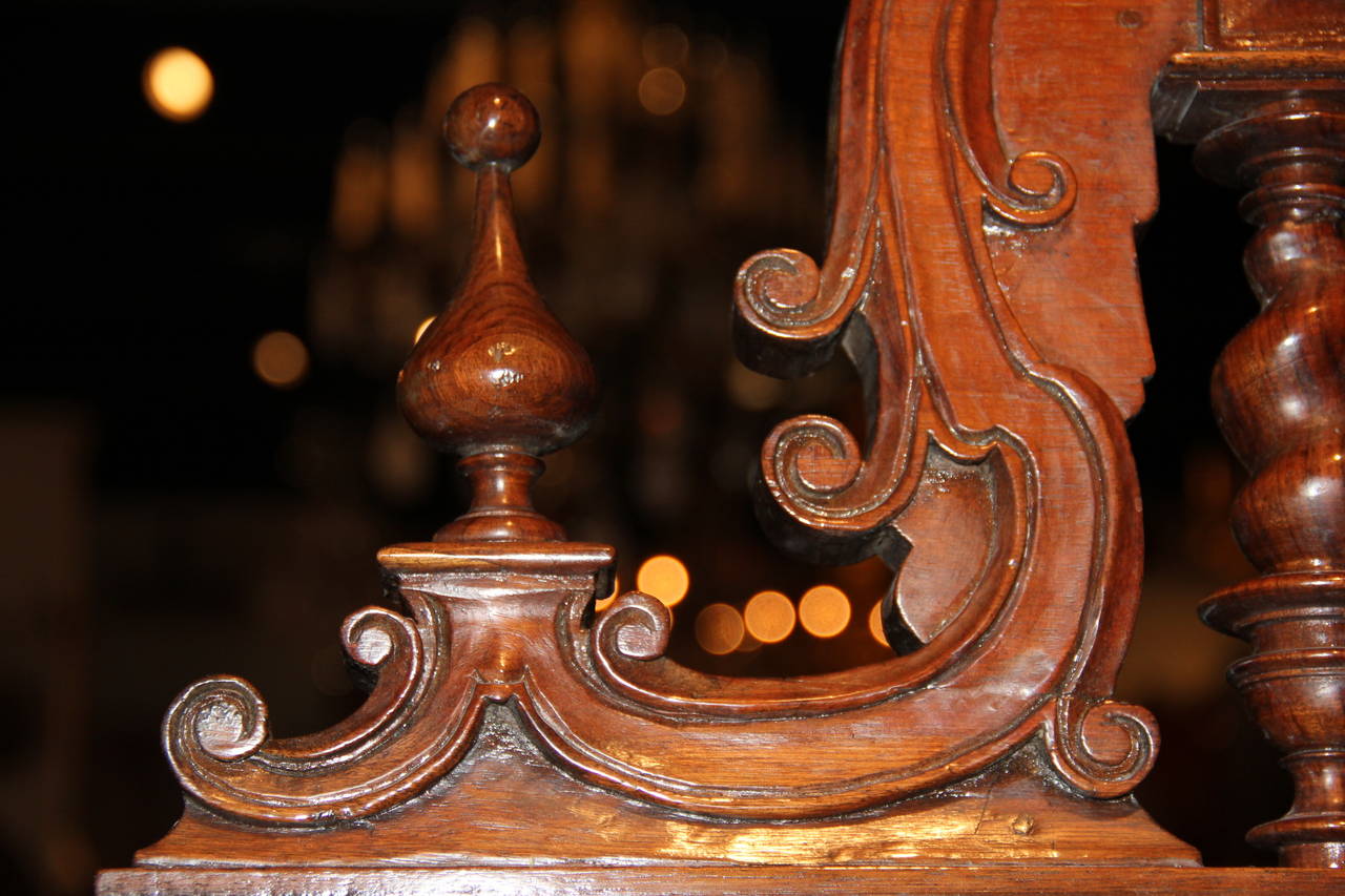 Magnificent 18th Century King Sized Portuguese Rosewood Bed For Sale 5