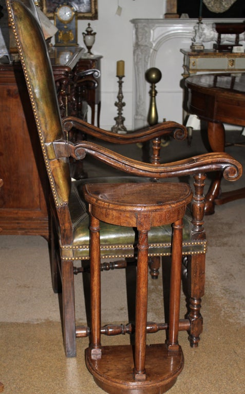 A Small Pair of 18th c. Tuscan Walnut Demilune Console Tables 4
