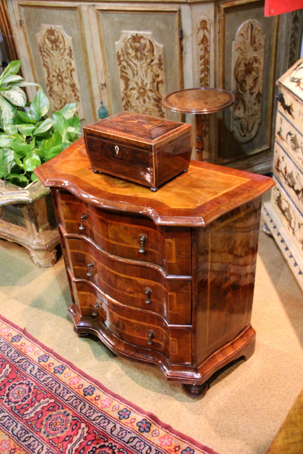 Pair of 18th Century Lombardy Arbalette Walnut and Parquetry Bedside Commodini