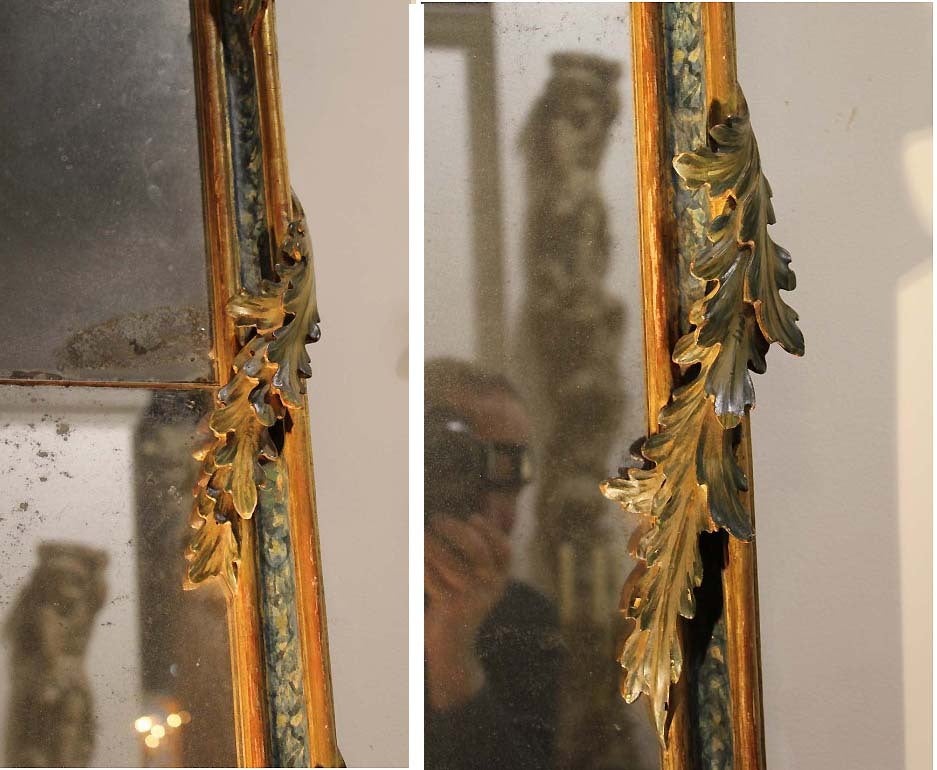 Gold Leaf Early 18th Century Italian Regence Polychrome and Parcel-Gilt Mirror For Sale