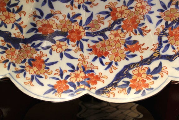 Monumental Pair of Late 19th Century Japanese Imari Chargers For Sale 4