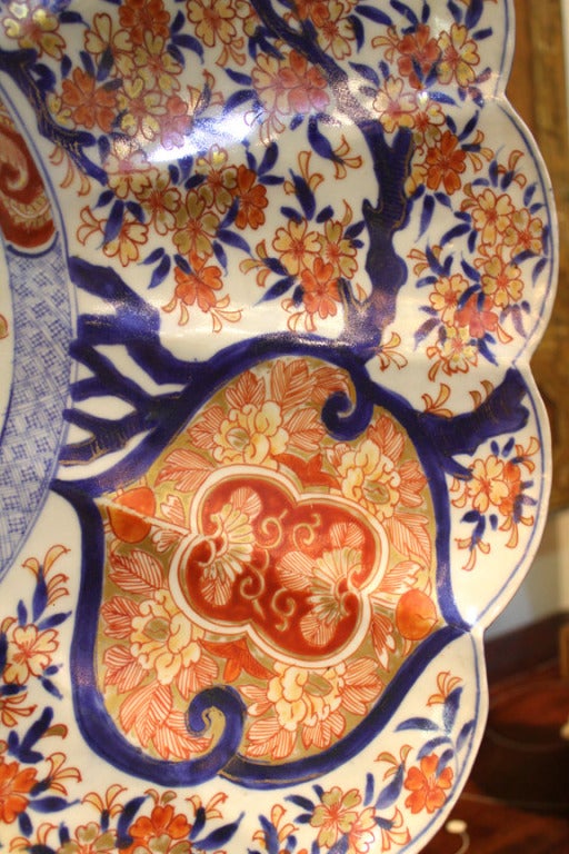 Monumental Pair of Late 19th Century Japanese Imari Chargers For Sale 5