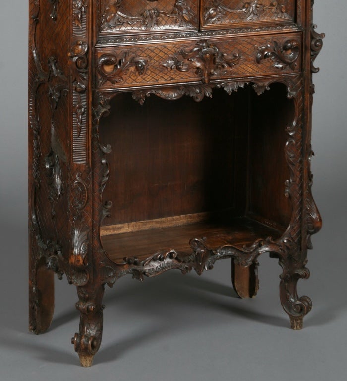 19th Century French Rococo Carved Walnut Etagere For Sale 3