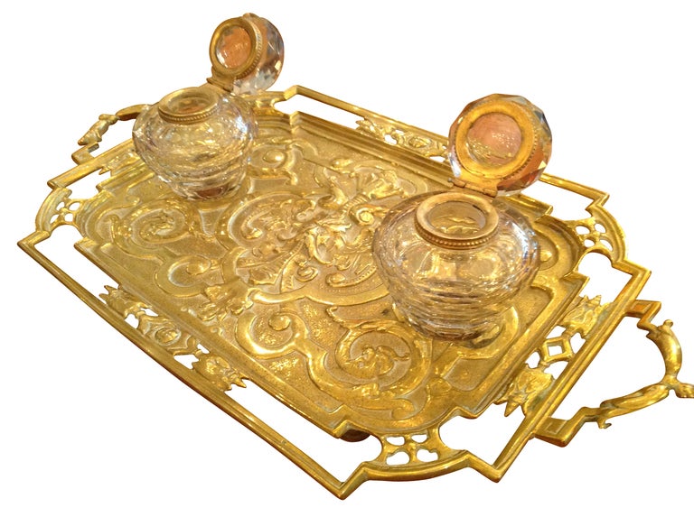 French Victorian Brass Inkwell with Two Lidded Crystal Wells, 19th century For Sale