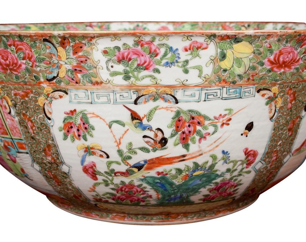 19th Century Chinese Porcelain Famille Rose Punch Bowl, 19th century For Sale