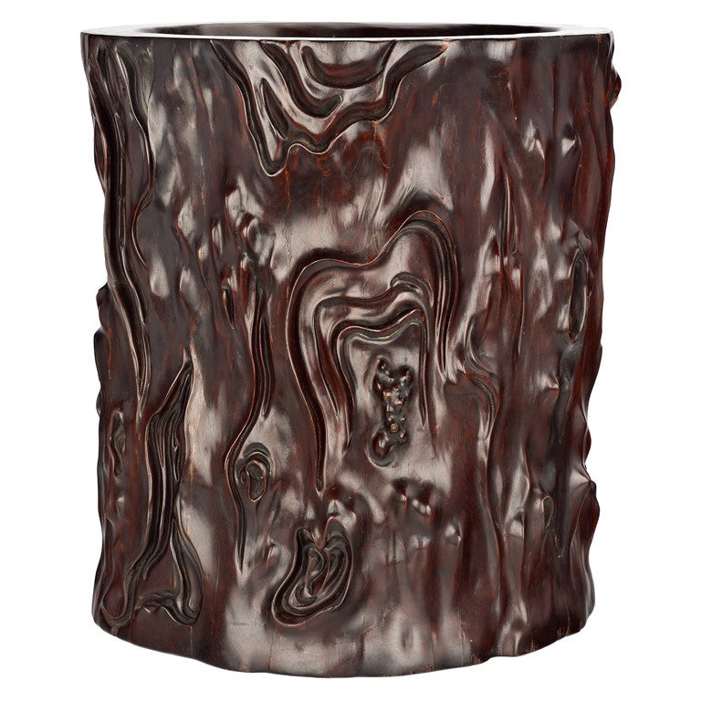 A large and heavy hardwood scroll pot For Sale