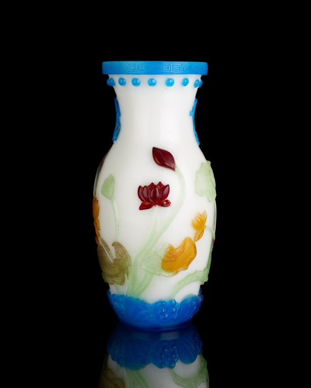 Multicolor-Overlay on White Glass Vase In Excellent Condition In Winter Park, FL