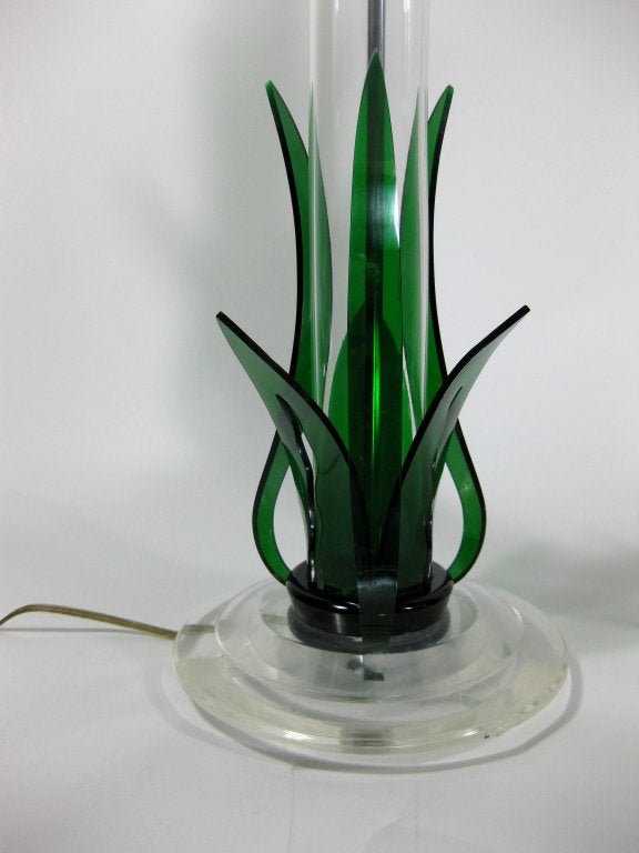 Pair of 1940s Mid Century Lucite and Glass Table Lamps For Sale 4