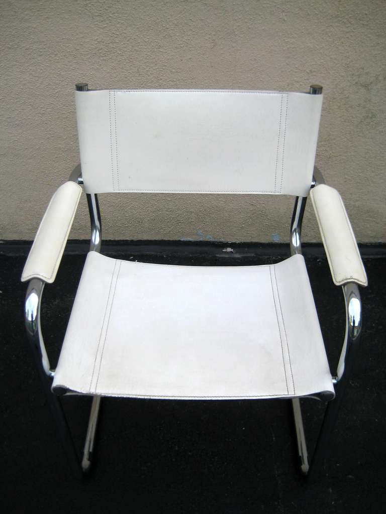 Marcel Breuer White Leather and Chrome Chair, Italy In Excellent Condition In New York, NY