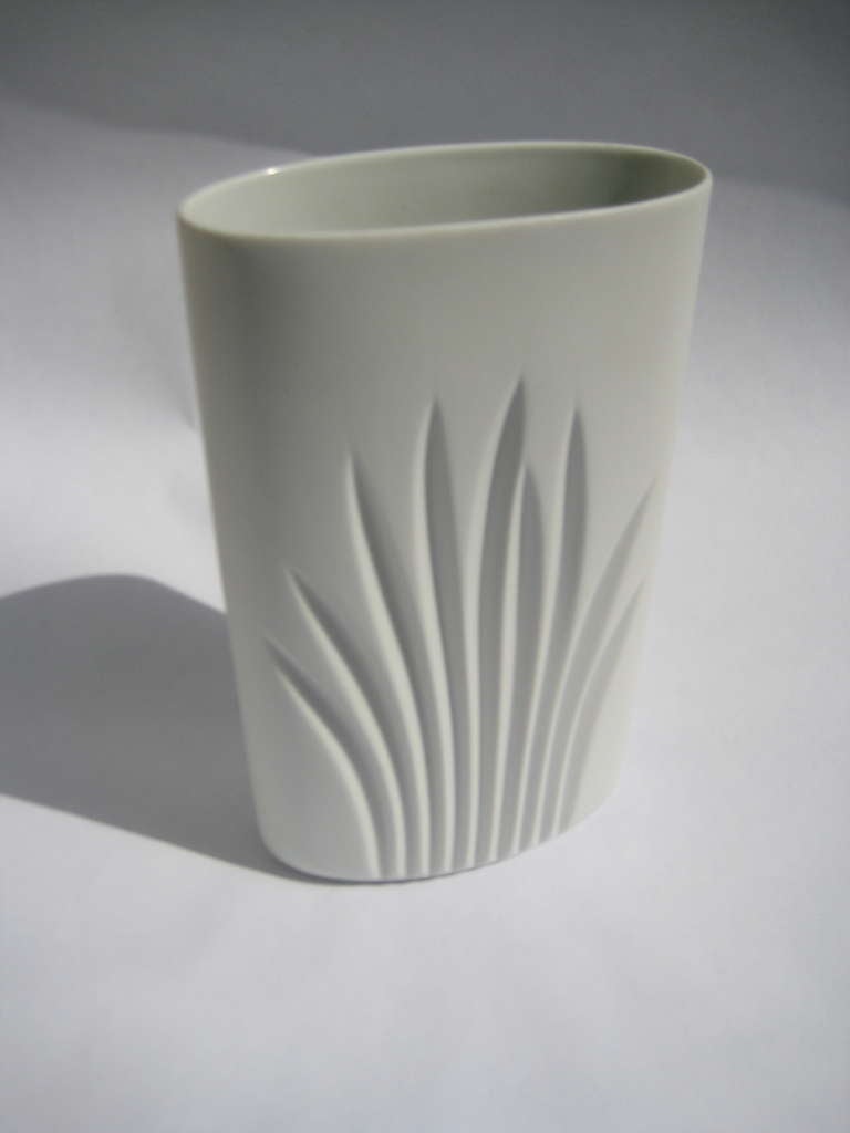 Rosenthal Vase, Germany For Sale at 1stdibs
