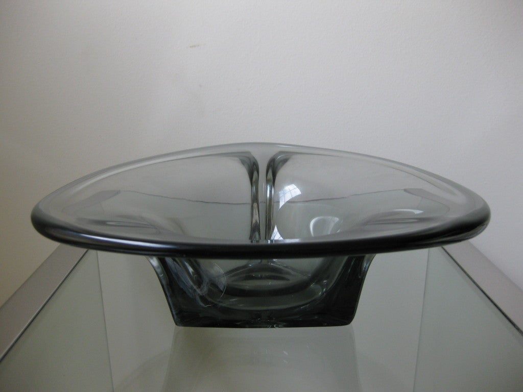 1930s Elis Bergh for Kosta Boda Art Deco Glass Bowl In Excellent Condition In New York, NY