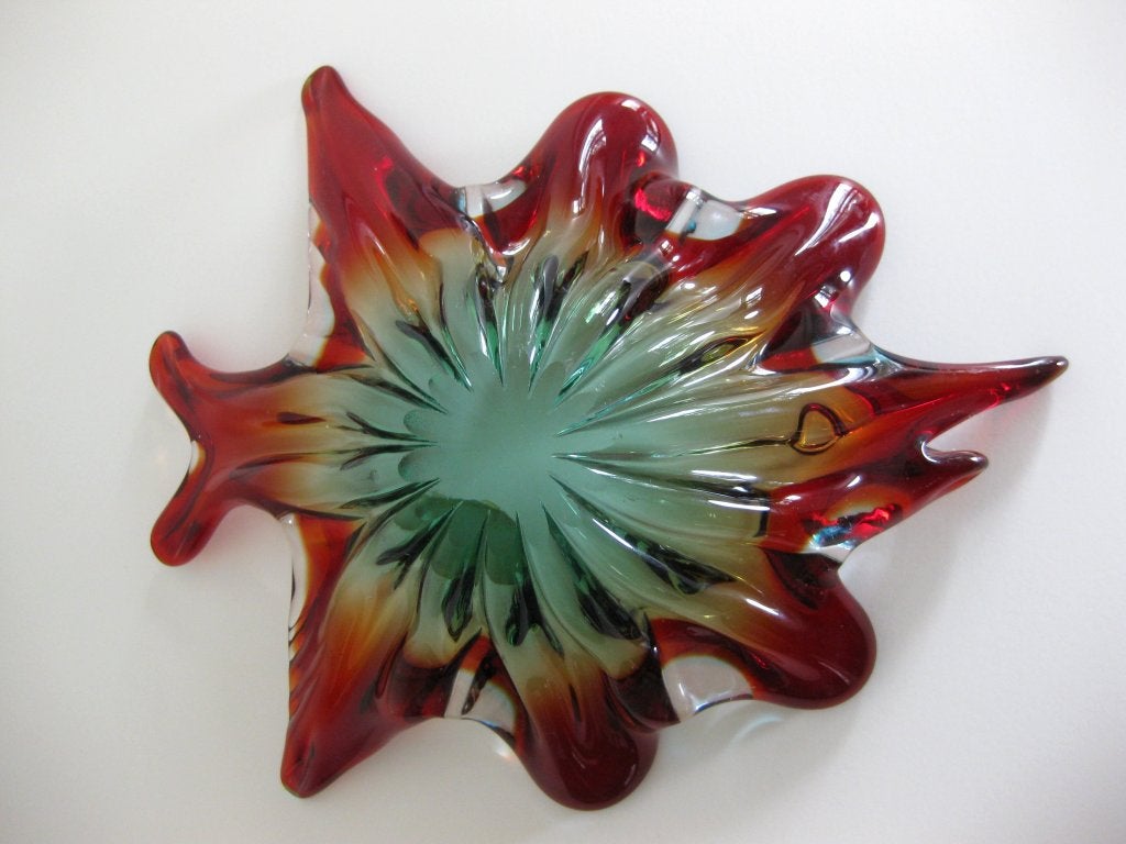 1950s Italian Handblown Art Glass Fish Dish/ Bowl by J. I. Co. In Excellent Condition In New York, NY