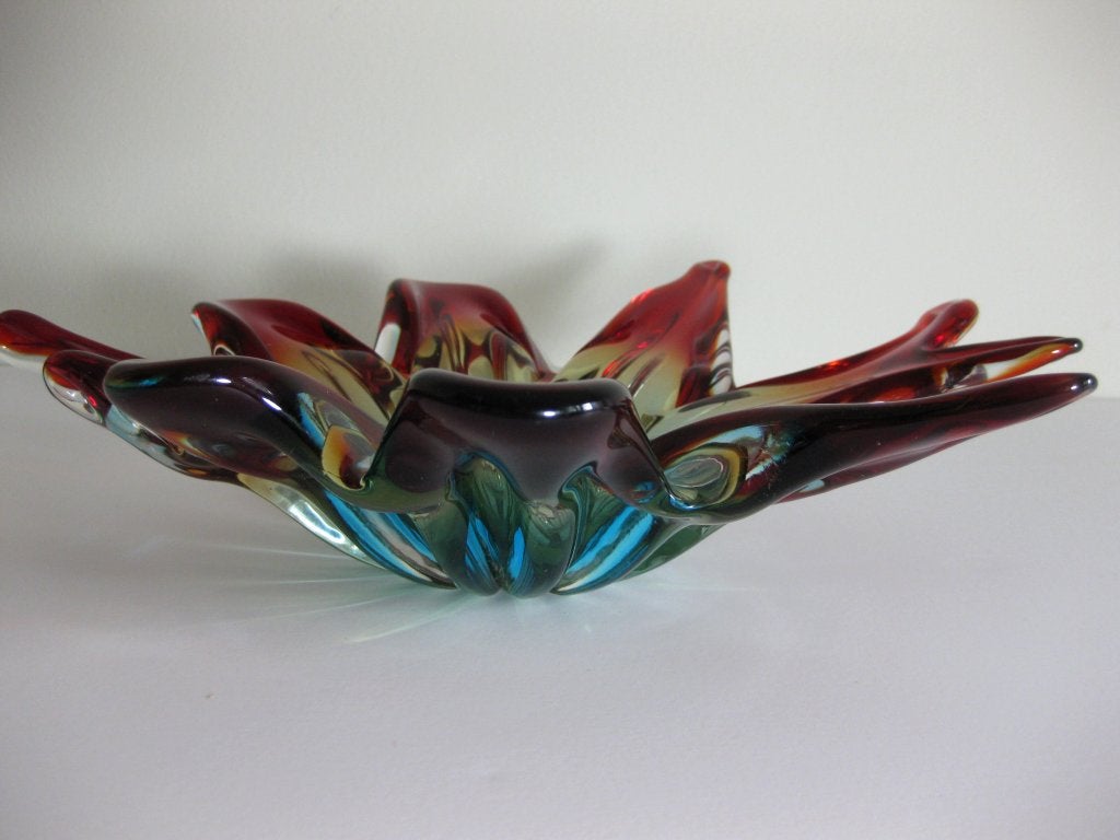Mid-20th Century 1950s Italian Handblown Art Glass Fish Dish/ Bowl by J. I. Co.