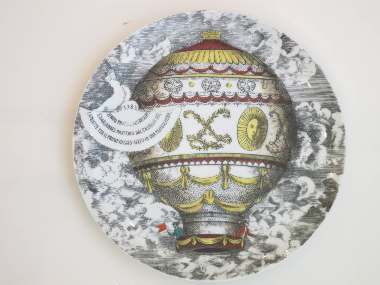 20th Century Set of Fornasetti Mongolfiere Plates For Sale