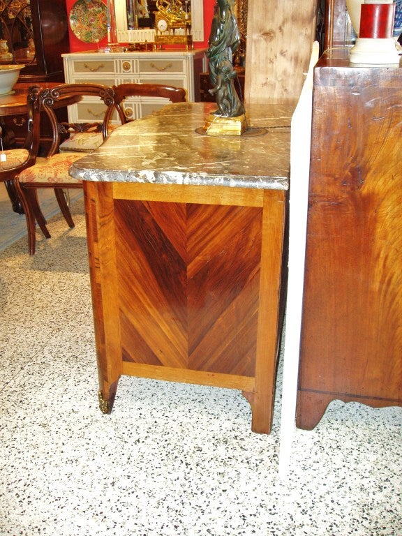 Marble-topped commode