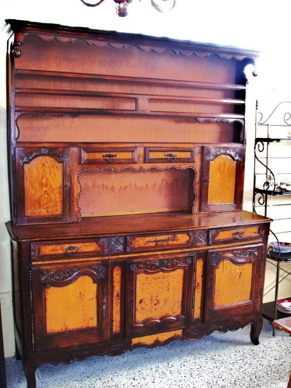 French Dresser