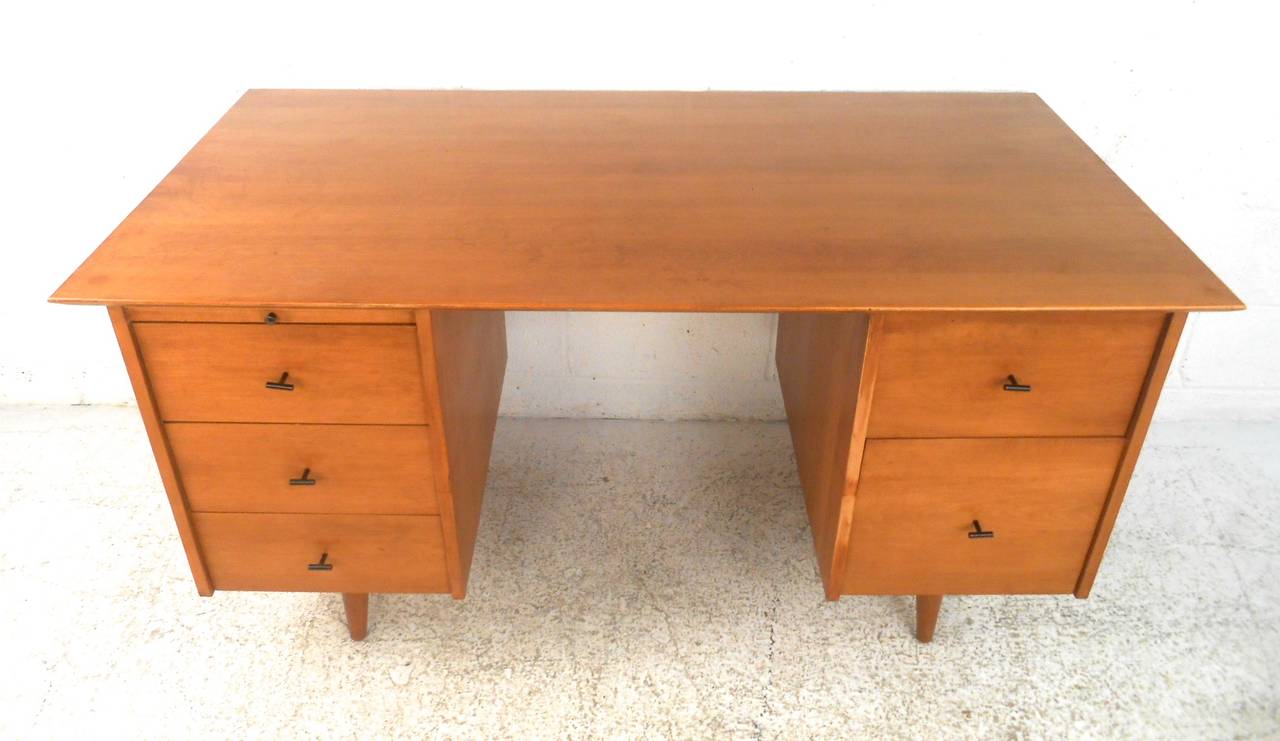 American Mid-Century Modern Paul McCobb Desk