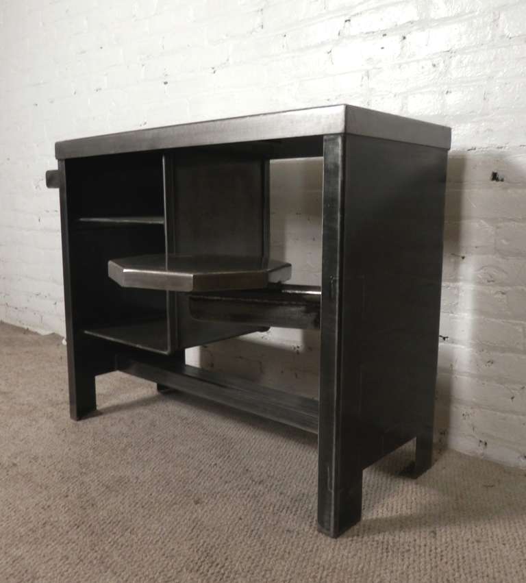 Unique Heavy Duty Metal Desk
