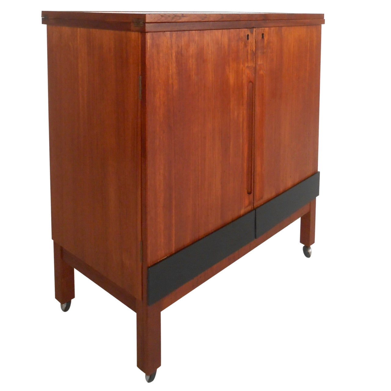 Mid-Century Danish Expandable Dry Bar