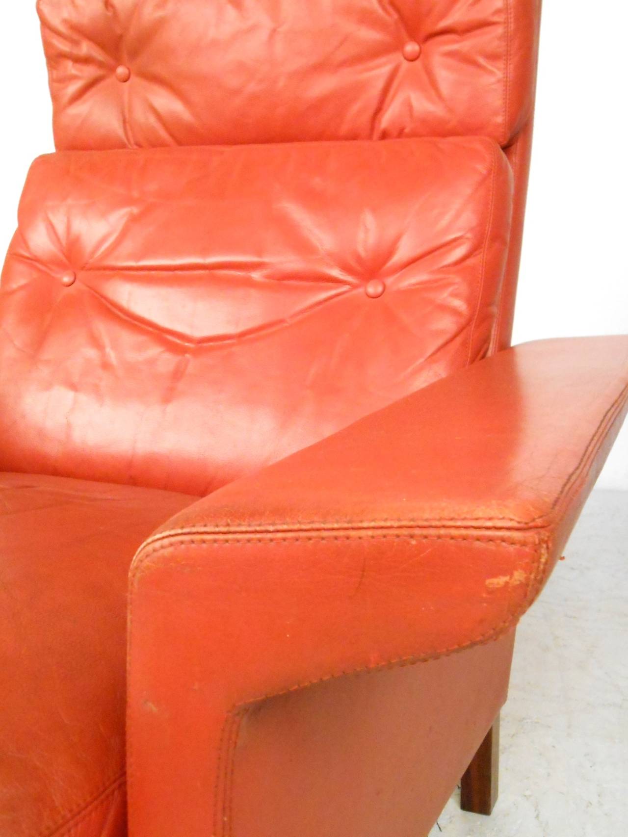 Unique Hans Olsen Style Danish Leather Lounge Chair with Ottoman 4