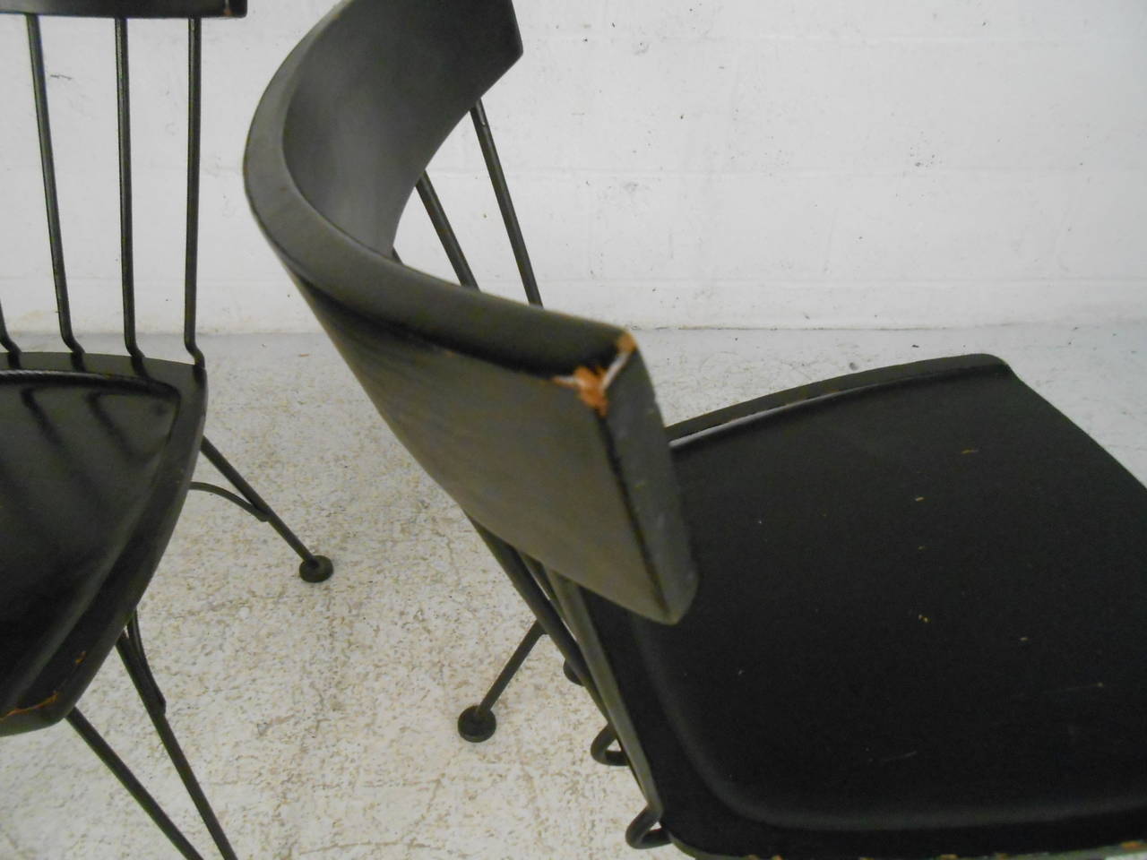 Chaises pivotantes modernes du milieu du siècle dernier de Lee Woodard en vente 1