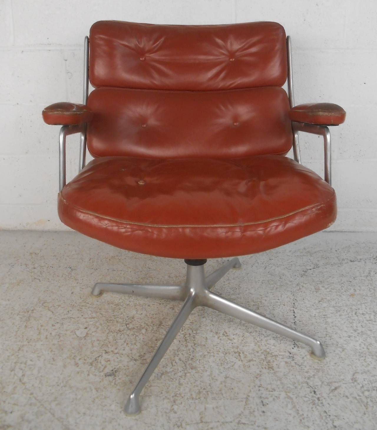 Mid-Century Modern Time Life Executive Swivel Chair for Herman Miller by Eames