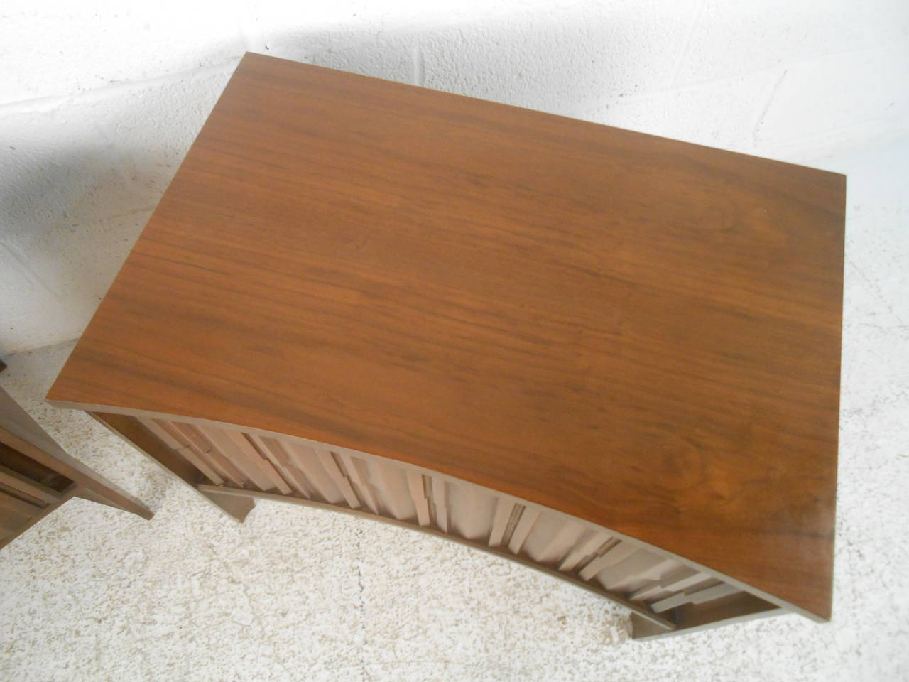 Mid-Century Modern Curved Front Nightstands By Unagusta 3