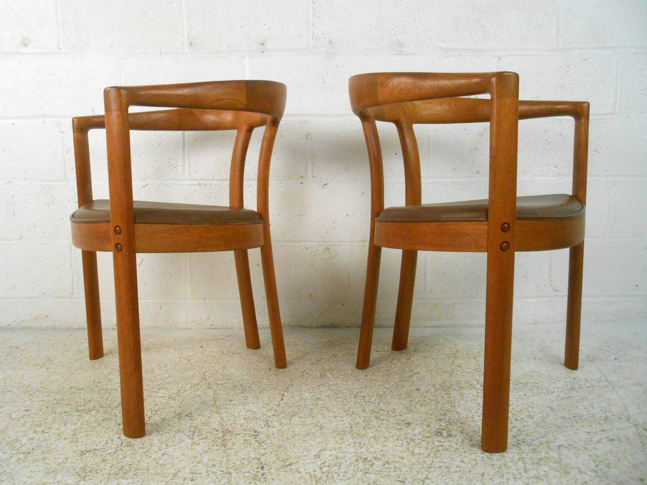 Mid-Century Modern Outstanding Mid-Century Barrel Back Chairs by L. Olsen & Son, Denmark