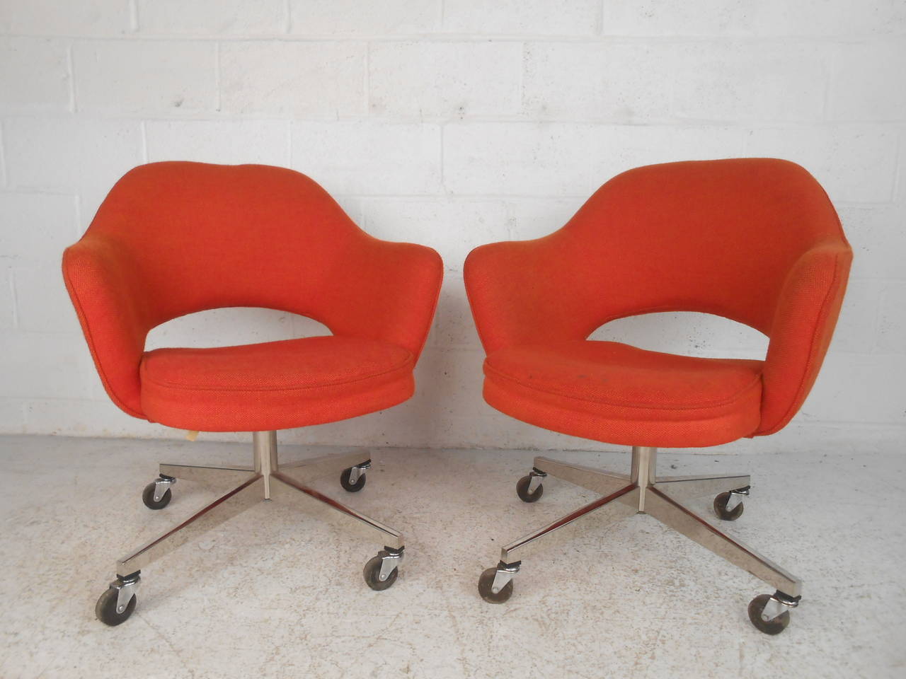 Eero Saarinen Designed Rolling Chairs for Knoll In Good Condition In Brooklyn, NY