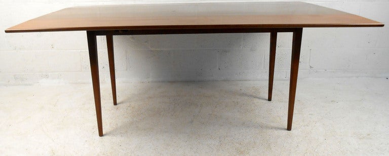 Uniquely Long Mid-Century Modern Drop Leaf Table In Good Condition In Brooklyn, NY