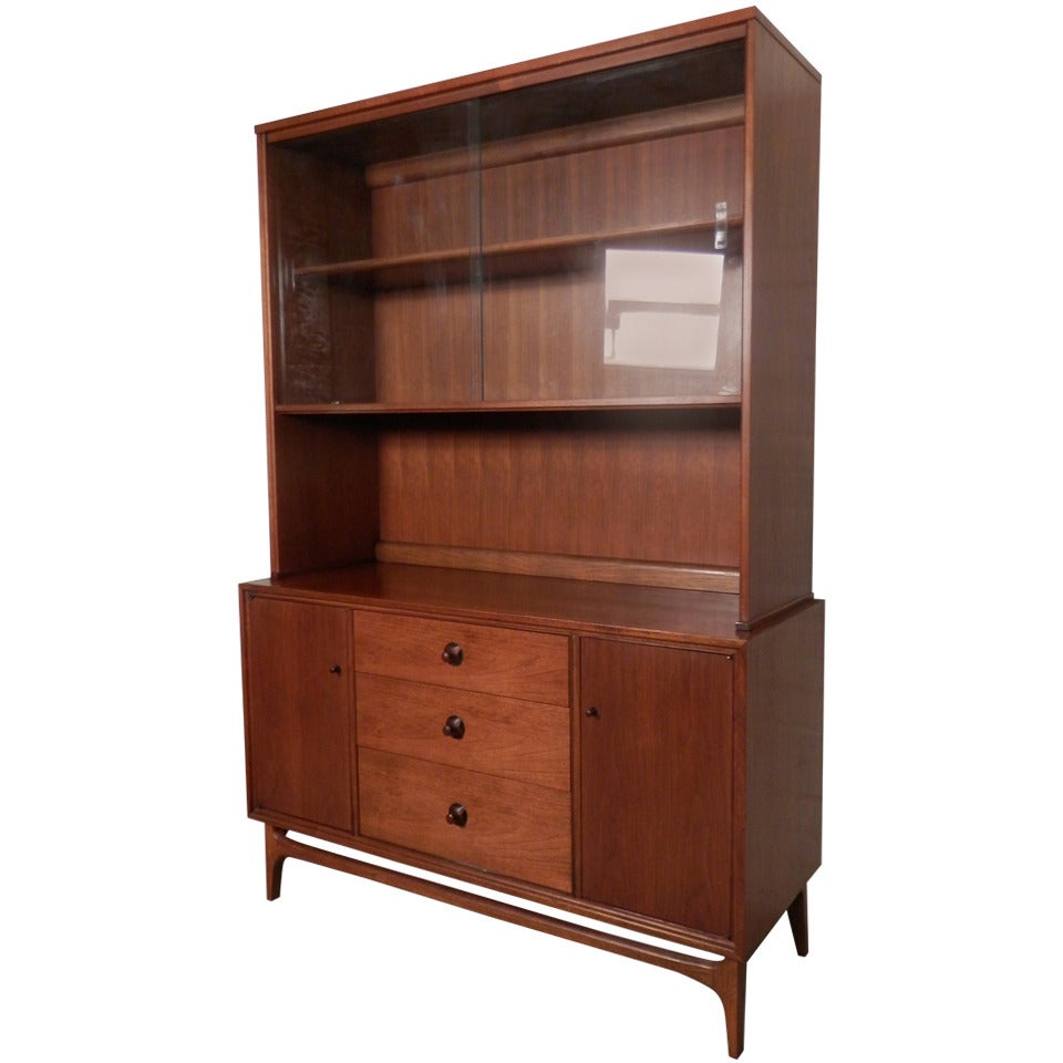 Wonderful Motif Series Mid-Century Hutch By Thomasville