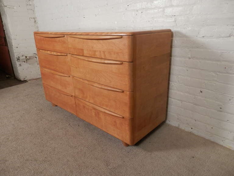 Unusual Double Dresser By Heywood Wakefield In Excellent Condition In Brooklyn, NY