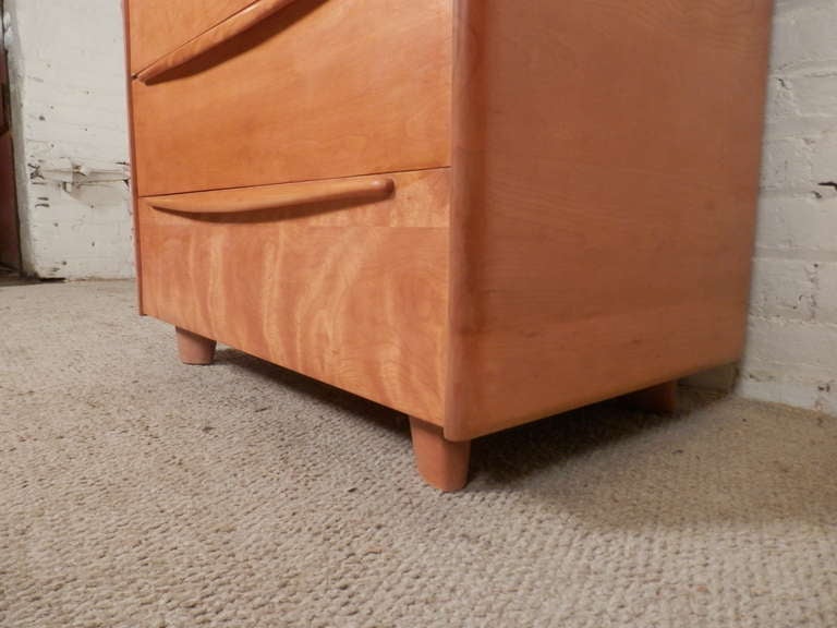 Rare Maple Chest w/ Hidden Drop Front Desk By Heywood Wakefield In Excellent Condition In Brooklyn, NY