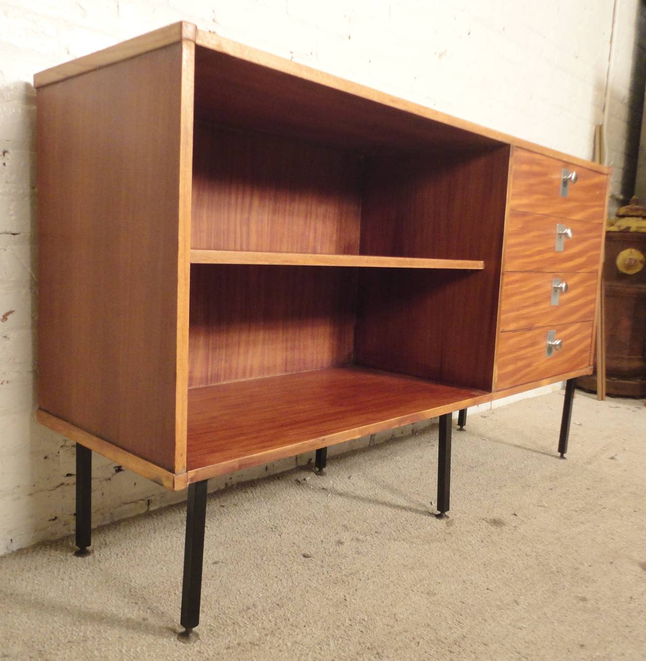 Unique Mid-Century Modern Credenza In The Style Of George Nelson In Good Condition In Brooklyn, NY