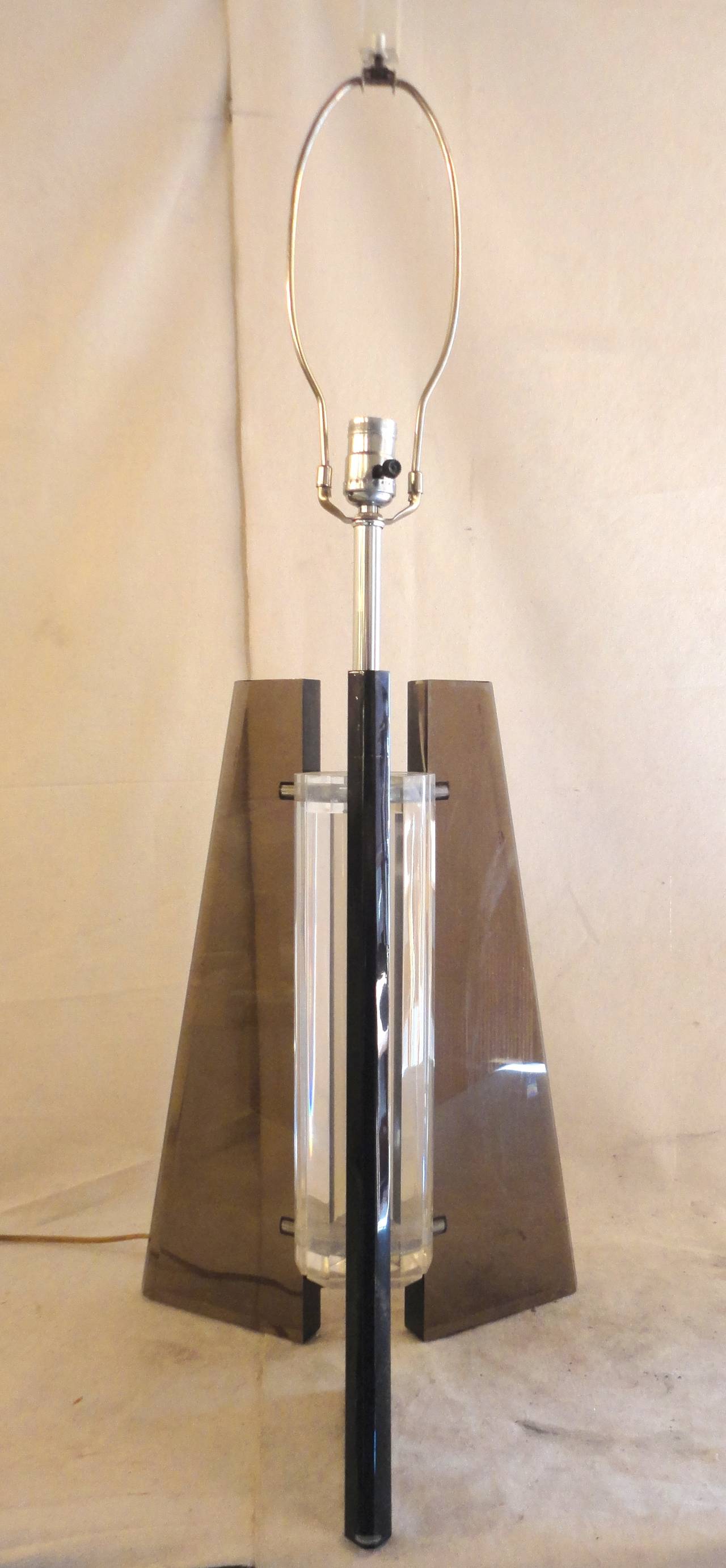 Striking Mid-Century Lucite Lamp 2