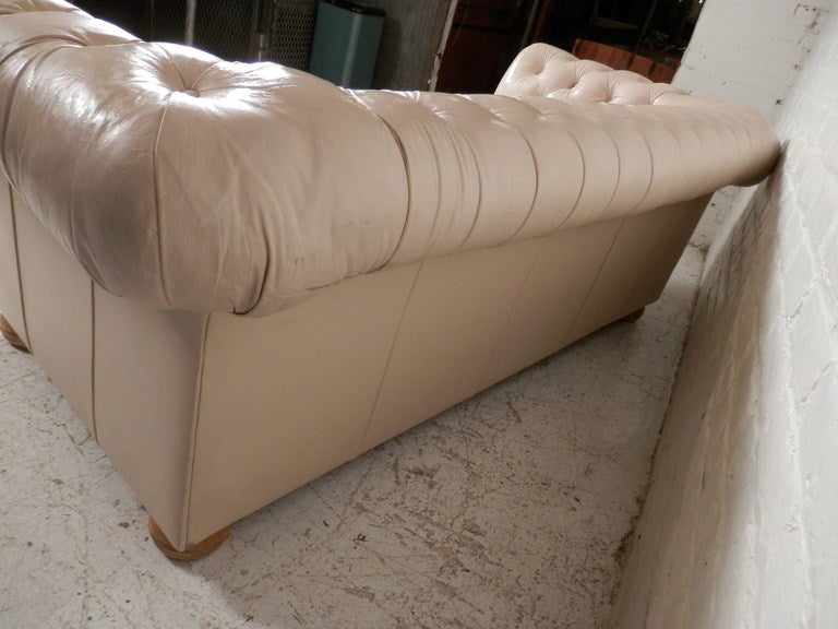 Vintage Tufted Chesterfield Sofa 3