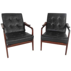 Pair Beautiful Mid-Century Modern Leather Lounge Chairs
