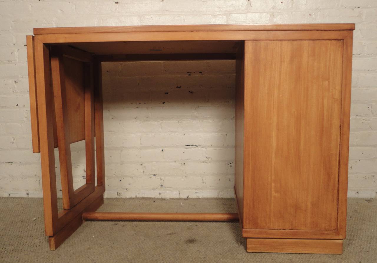 Mid-20th Century Edward Wormley Drop Leaf Desk For Drexel