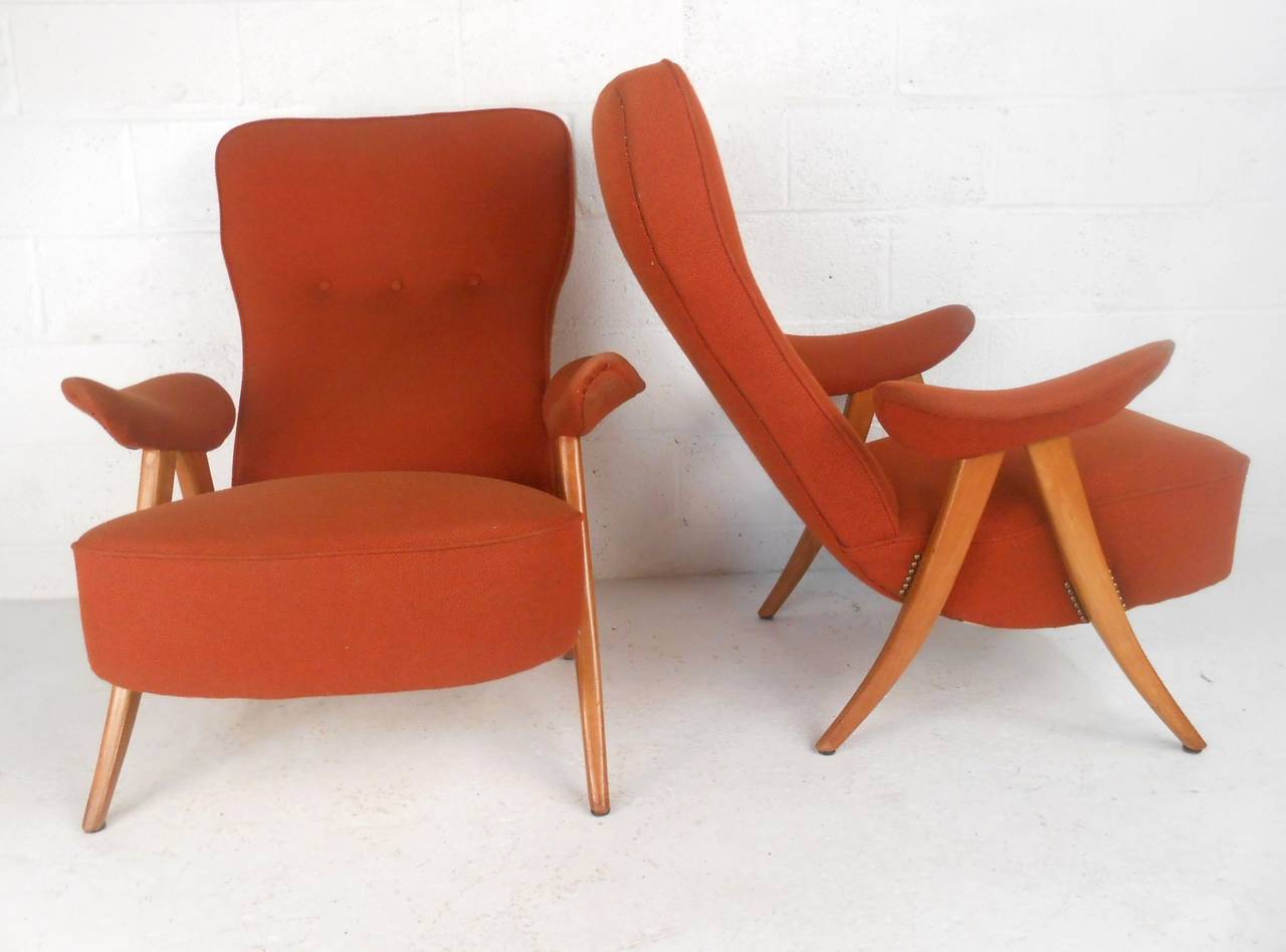 Pair of MidCentury Modern Artifort Lounge Chairs by Theo Ruth For Sale